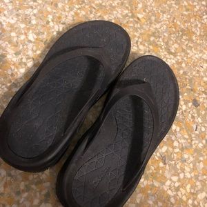 Black sandals